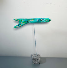 Lade das Bild in den Galerie-Viewer, Fisch "Frizzy“