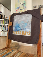 Lade das Bild in den Galerie-Viewer, Shoulder Bag Soul, made from recycled material
